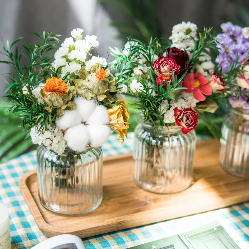 

Dried Flowers Mini Bouquets Roses Gypsophila Daisies Pine Cones Cotton Nordic Style Home Desktop Dormitory Decor Shooting Props