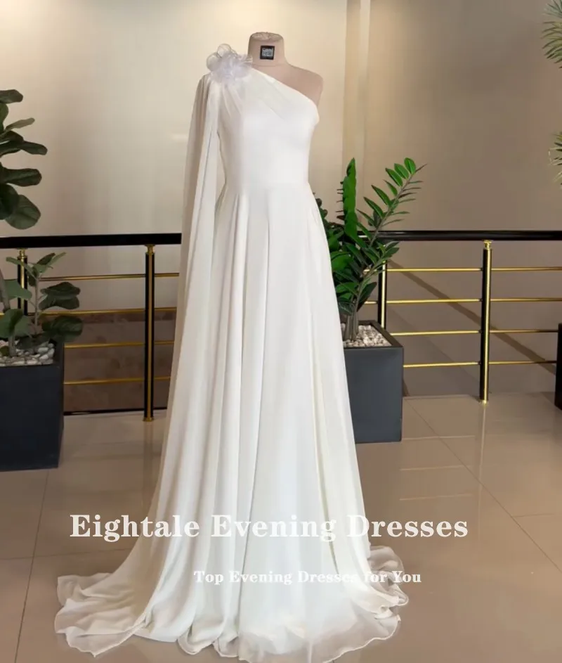 Eightale Arabisches Hochzeitskleid mit einer Schulter, maßgeschneidert, elfenbeinfarbenes Satin, Flügelärmel, muslimisches Brautkleid, A-Linie, Brautpartykleid