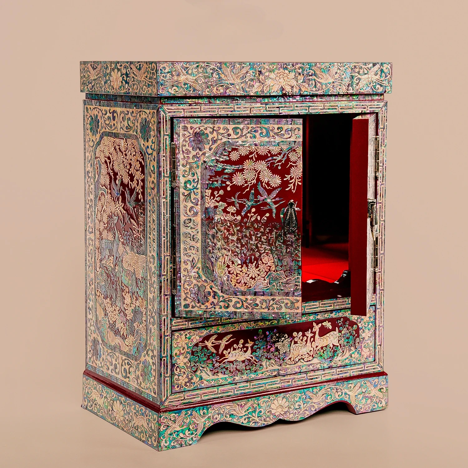 National intangible cultural heritage snail lacquer handmade Chinese retro solid wood jewelry cabinet jewelry storage cabinet