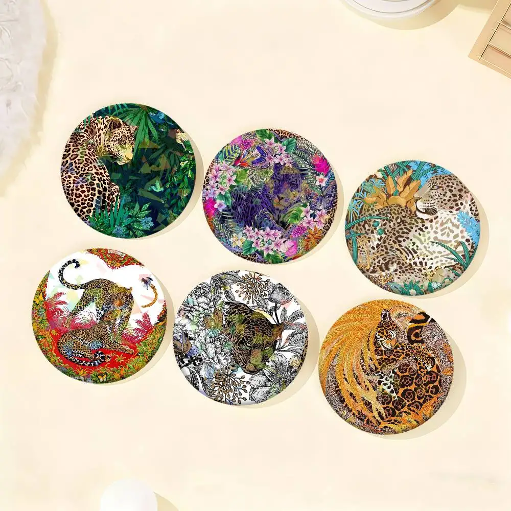 Modischer Retro-Emaille-Pin mit Leopardenmotiv, Kleidungs- und Taschenaccessoires, Brosche, Cartoon-Science-Fiction-Abzeichen, Geschenk