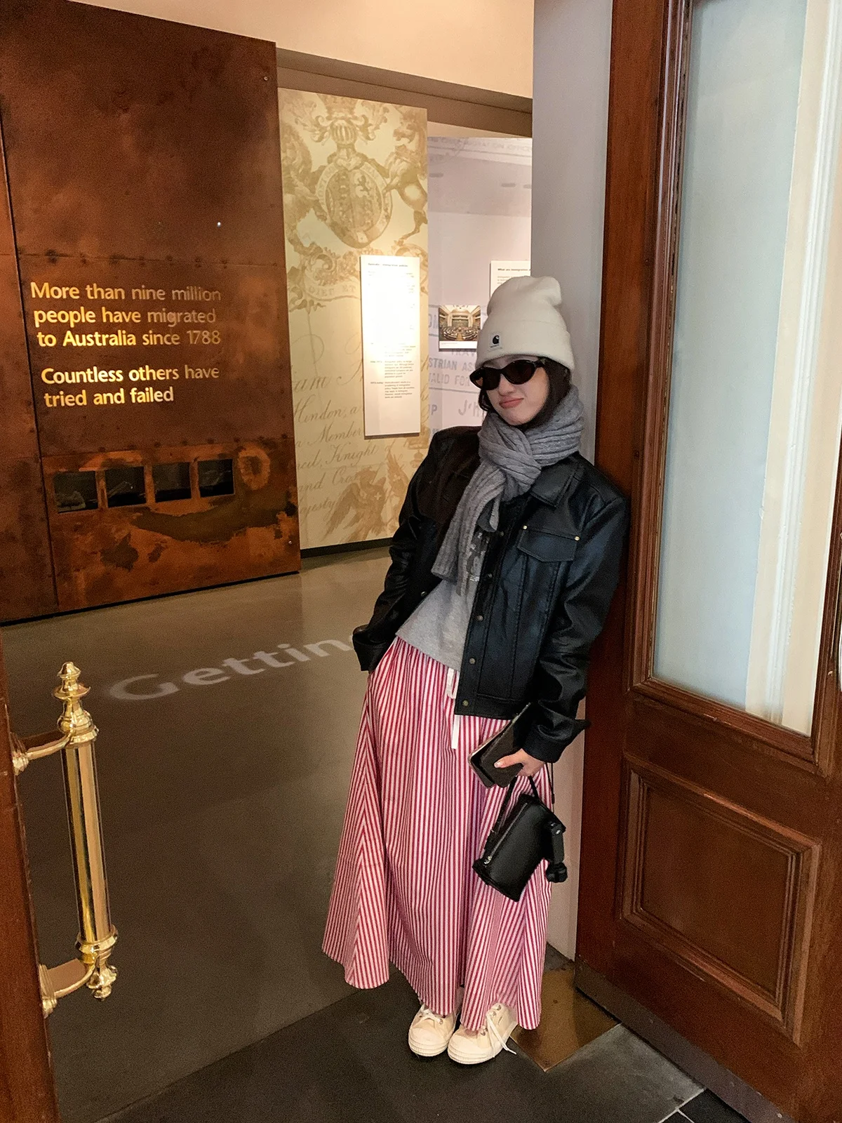 Jaqueta Feminina Retrô Slim Fit de Couro PU, Elegante e Versátil, Estilo Curto, Xianai No Spice, Manga Longa com Botões