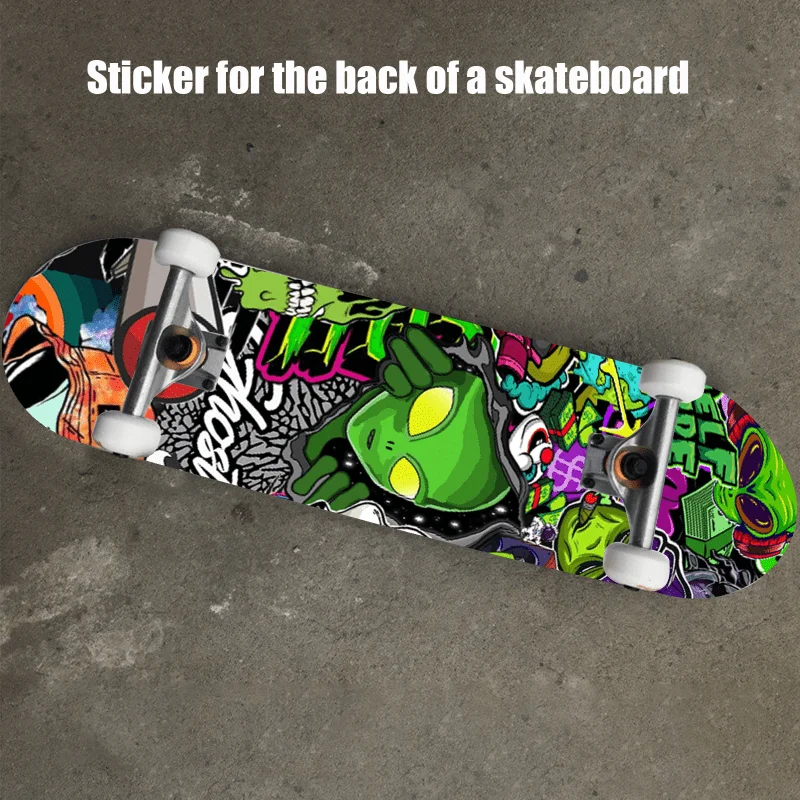 

Наклейка на заднюю часть скейтборда с тематическим принтом, размером 9 × 33 дюйма, с изображением инопланетного черепа в стиле модного уличного граффити.