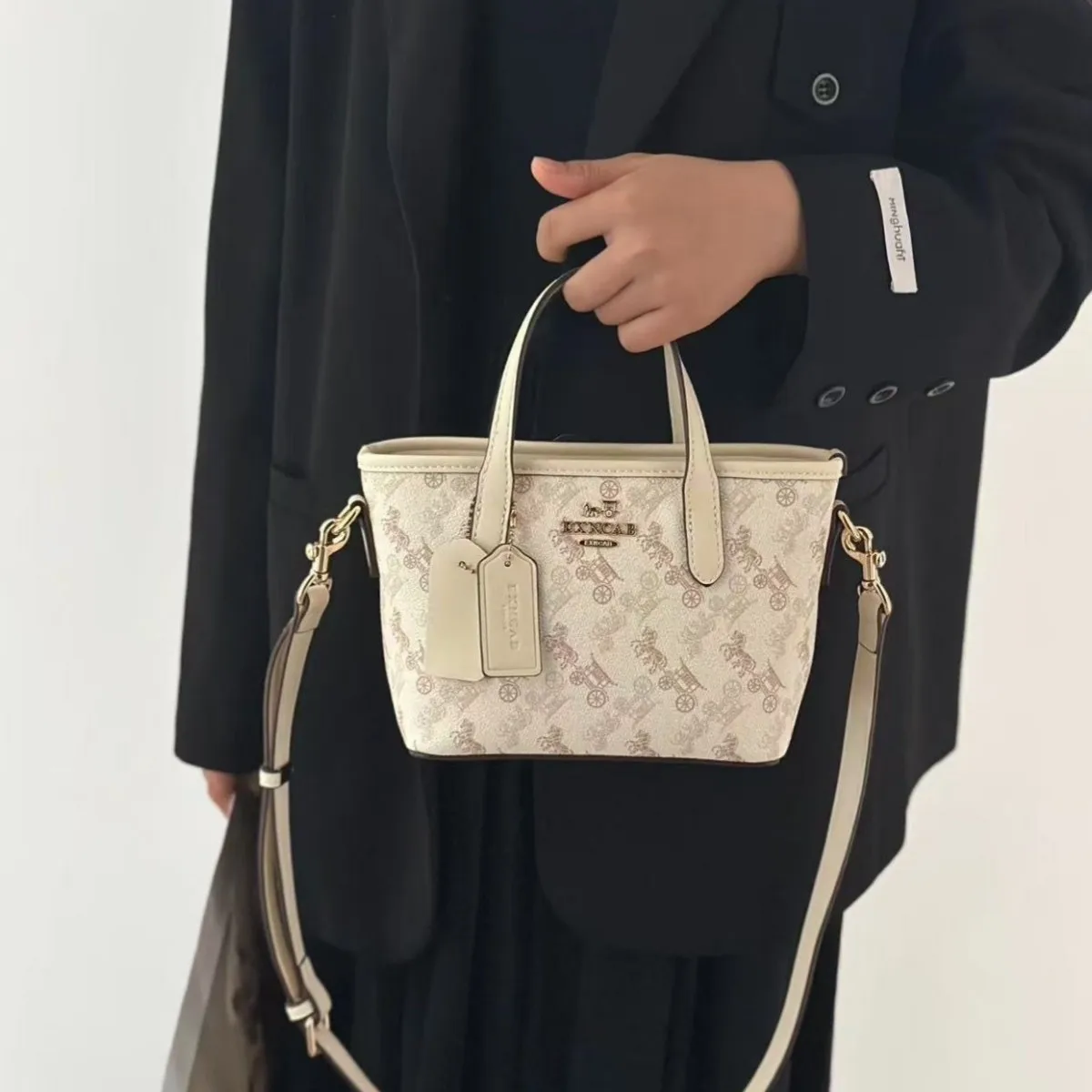 

Роскошная минималистичная винтажная сумка для подгузников для женщин, элегантная сумка через плечо, уникальная дизайнерская кожаная сумка-тоут в ретро-стиле, большая.