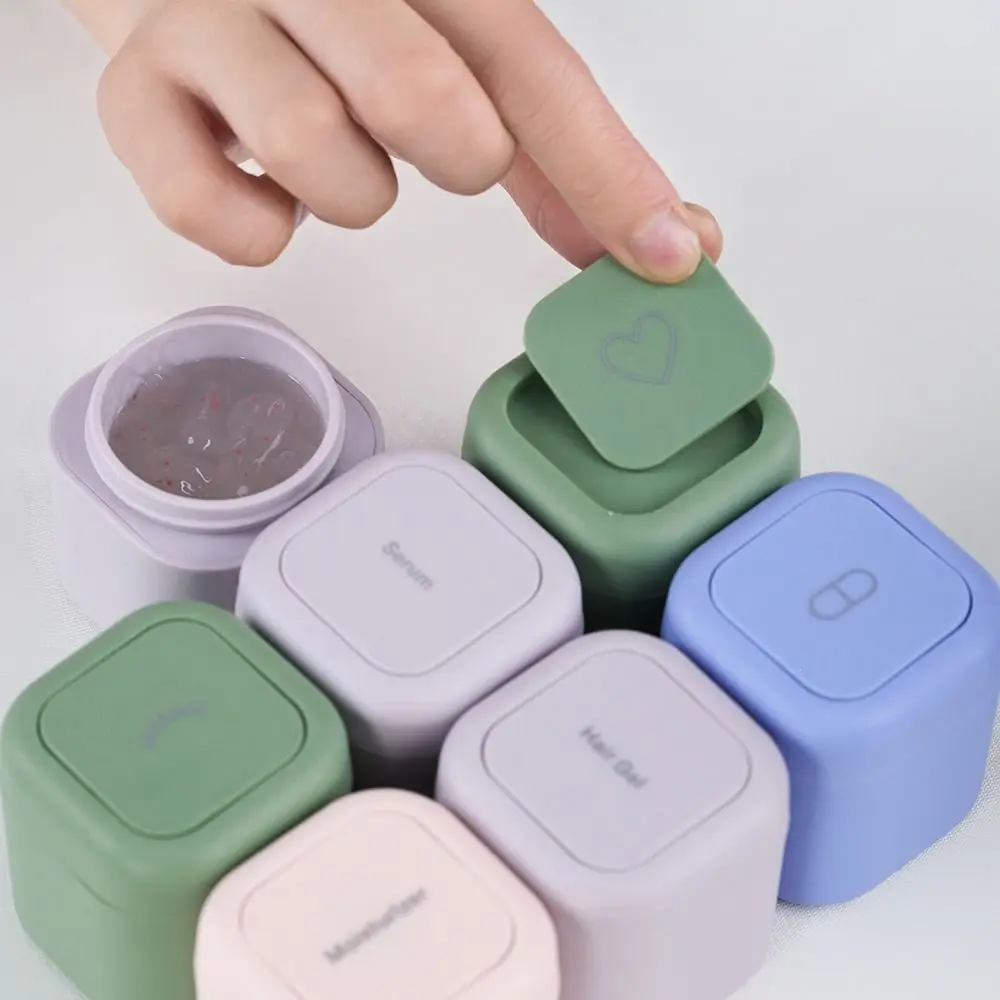

3Pcs Empty Sample Jars Travel Containers Refillable Leak Proof Cosmetic Containers Cases Magnetic Makeup Accessories