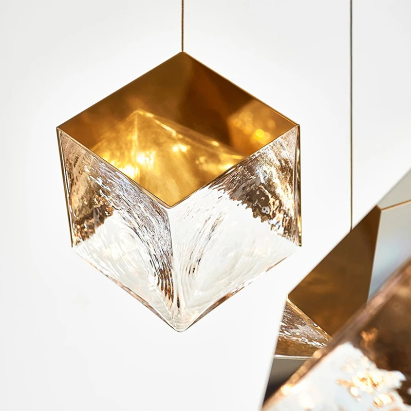 โคมไฟเพดานทรงสี่เหลี่ยมแบบโมเดิร์นสไตล์นอร์ดิก ทำจากแก้วทำมือ สีทองเงิน ปรับระดับได้ เหมาะสำหรับตกแต่งวิลล่าและโรงแรม