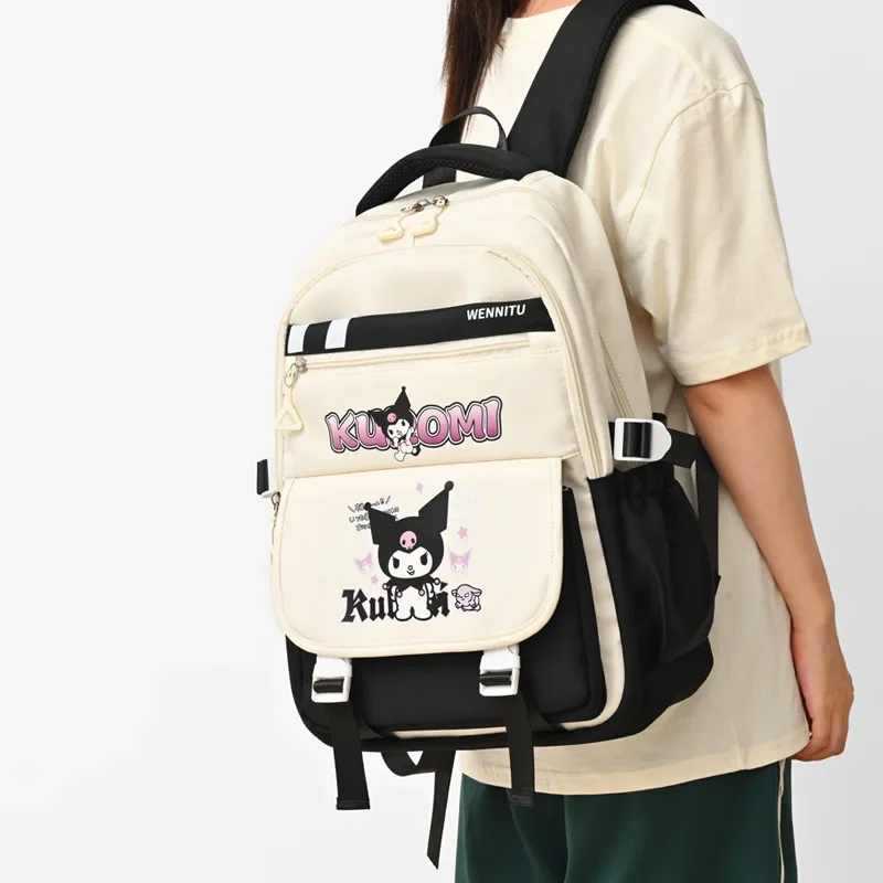 Sanrio Kulomi's new casual breathable schoolbag for women, lightweight spine protection, and large-capacity student backpack.