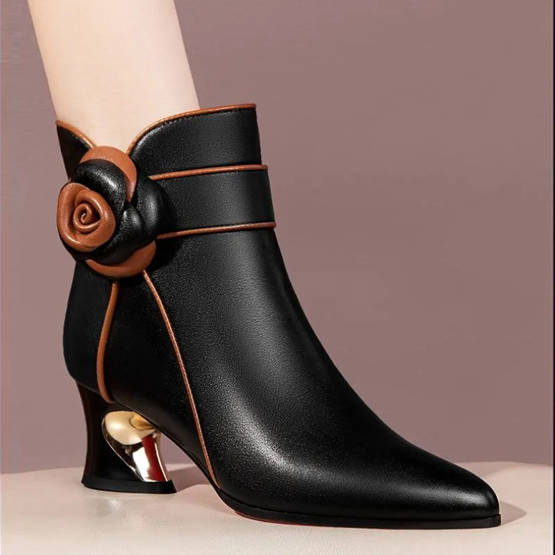 

Factory direct sales camellia chunky heel ankle boots 2024 winter new with fashion color matching big size women's shoes