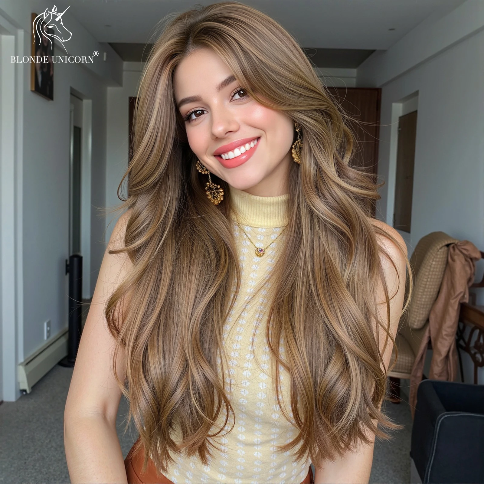 

Long Wavy Wig with Bangs Light Brown Blonde Ombre Synthetic Heat Resistant Fiber for Women Daily Party Cosplay Natural Look