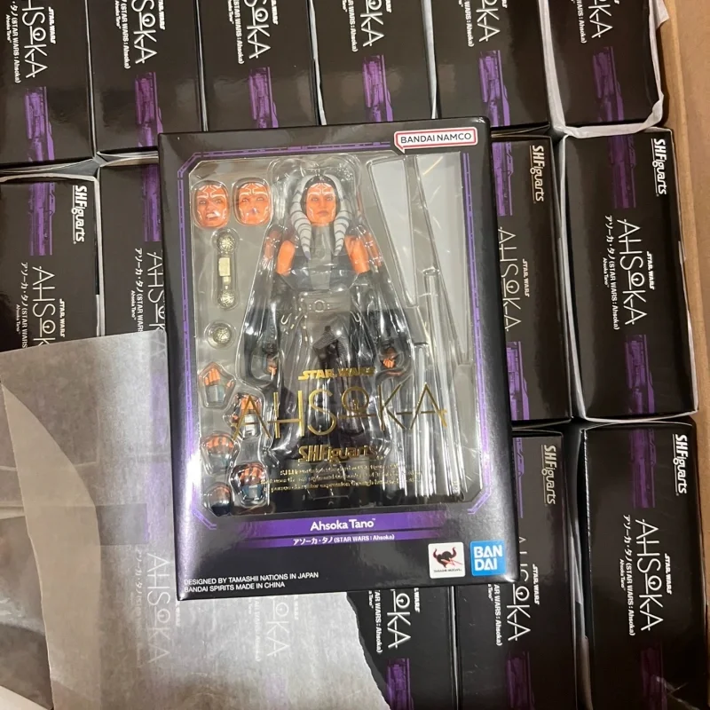 En Stock, Figura de Acción Coleccionable Original de Bandai SHF Star Wars, Ahsoka Tano, Caballero Jedi, Aprendiz de Skywalker, Modelo de Anime