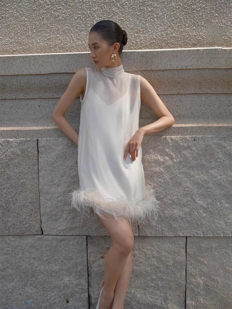 2025 Sexy Turtleneck Sleeveless Feathers Patchwork Mini Dress Women White Backless Lace-up Loose Dresses Elegant Evening Party