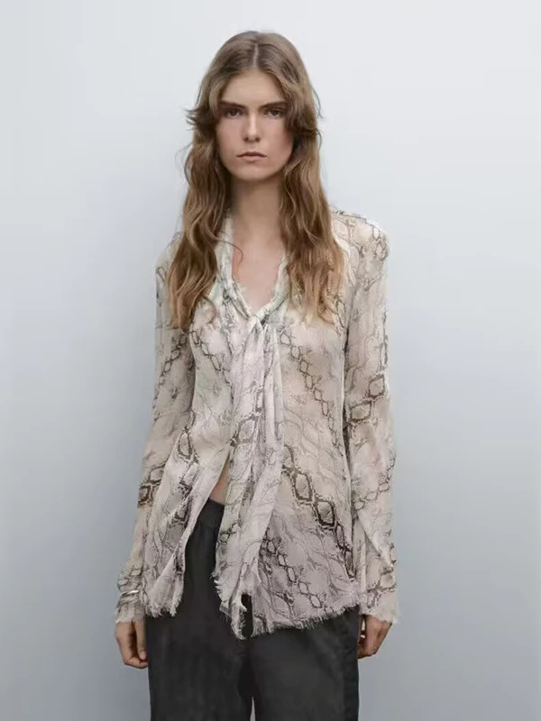 

MD Women's Summer New Lightweight Design Sensation Scarf Ne f Transparent Snake Pattern Drifting Long Sve irt