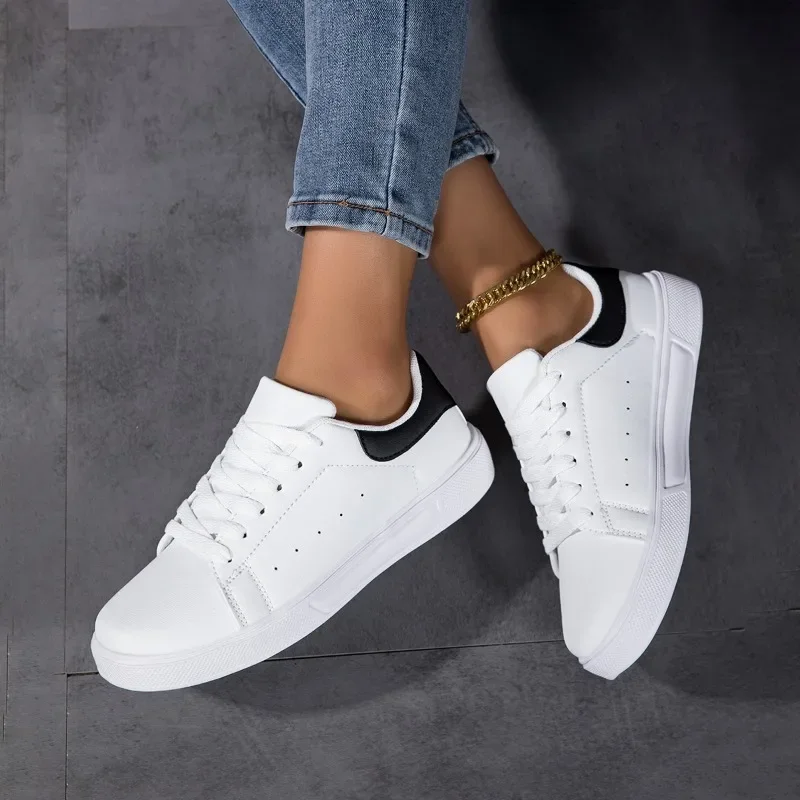 

MAEDEF Womens Board Shoes Casual Fashion Walking Shoes Lightweight Non Slip Comfortable Sneakers Retro Streetwear Women Shoes