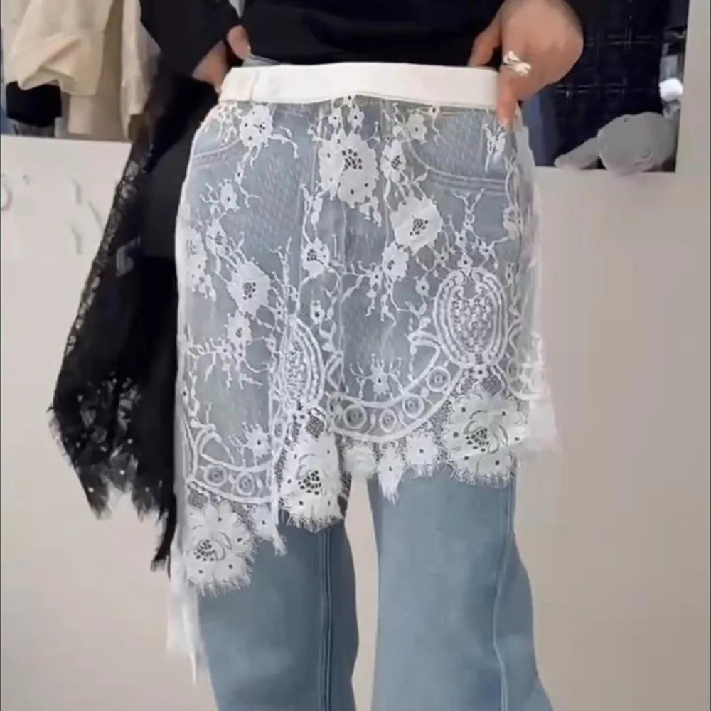 Rok Renda Bordir Baru Y2K Pakaian Jalanan Rok Berongga Tembus Pandang Desain Bertali Rok Lapisan Harajuku Dekorasi Jeans