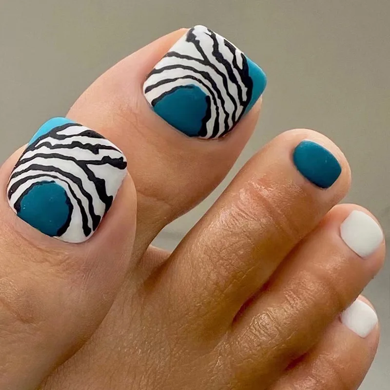

24pcs Solid Blue Press-On Toe Nails - Irregular Black & White Lines Unique False Pedicure Set in Multiple Sizes