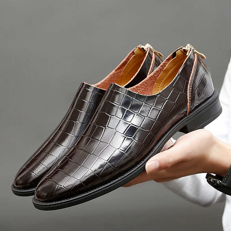 

Large Size Spring Men Loafers with Stone Pattern Light Luxury Set Feet Gentleman High-end Feel Casual Business Lazy Shoes