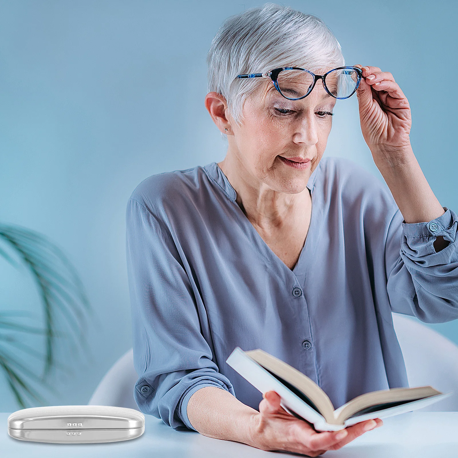 

Durable Handcrafted Sunglasses Case Aluminum Protective Travel Eyewear Storage Box Slim Design Hard Case for Sunglasses