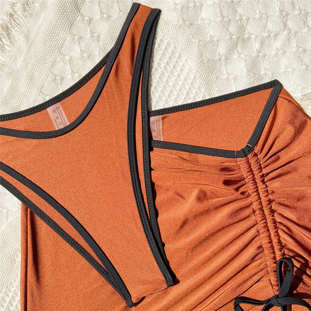 البني لامعة العصابة ملابس النساء 2025 3 قطعة مجموعة البكيني مثير المايوه التستر التنانير حلقة معدنية ثوب السباحة البيكينيات فام