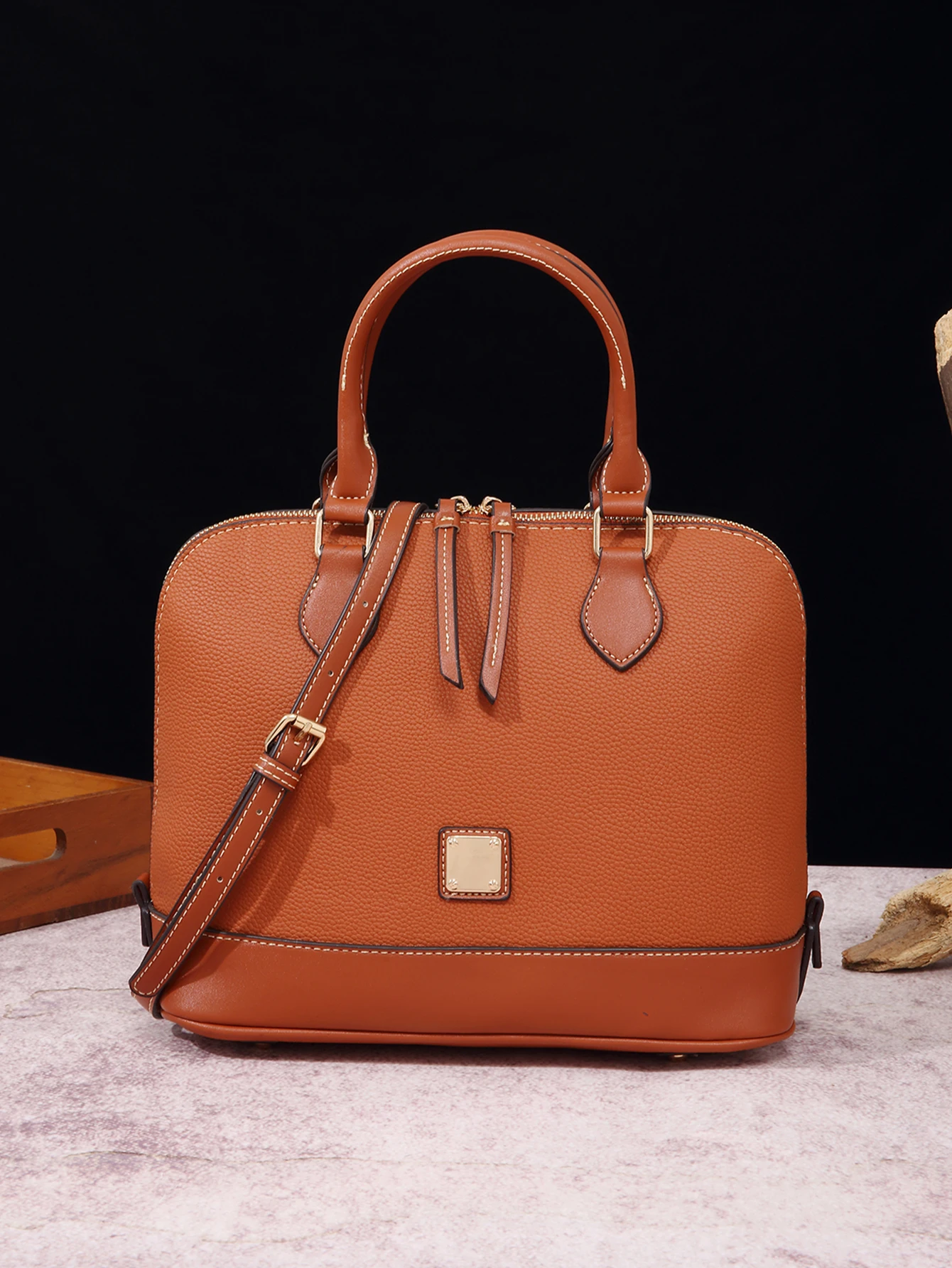 Women Multi-purpose Handbag Detachable Adjustable Strap Large Capacity Lightweight Portable Outdoor Camping Hiking Travel Commute Shopping Storage Bag with Smooth Zipper Closure Elegant Stylish Practical Versatile Daily Classic Design