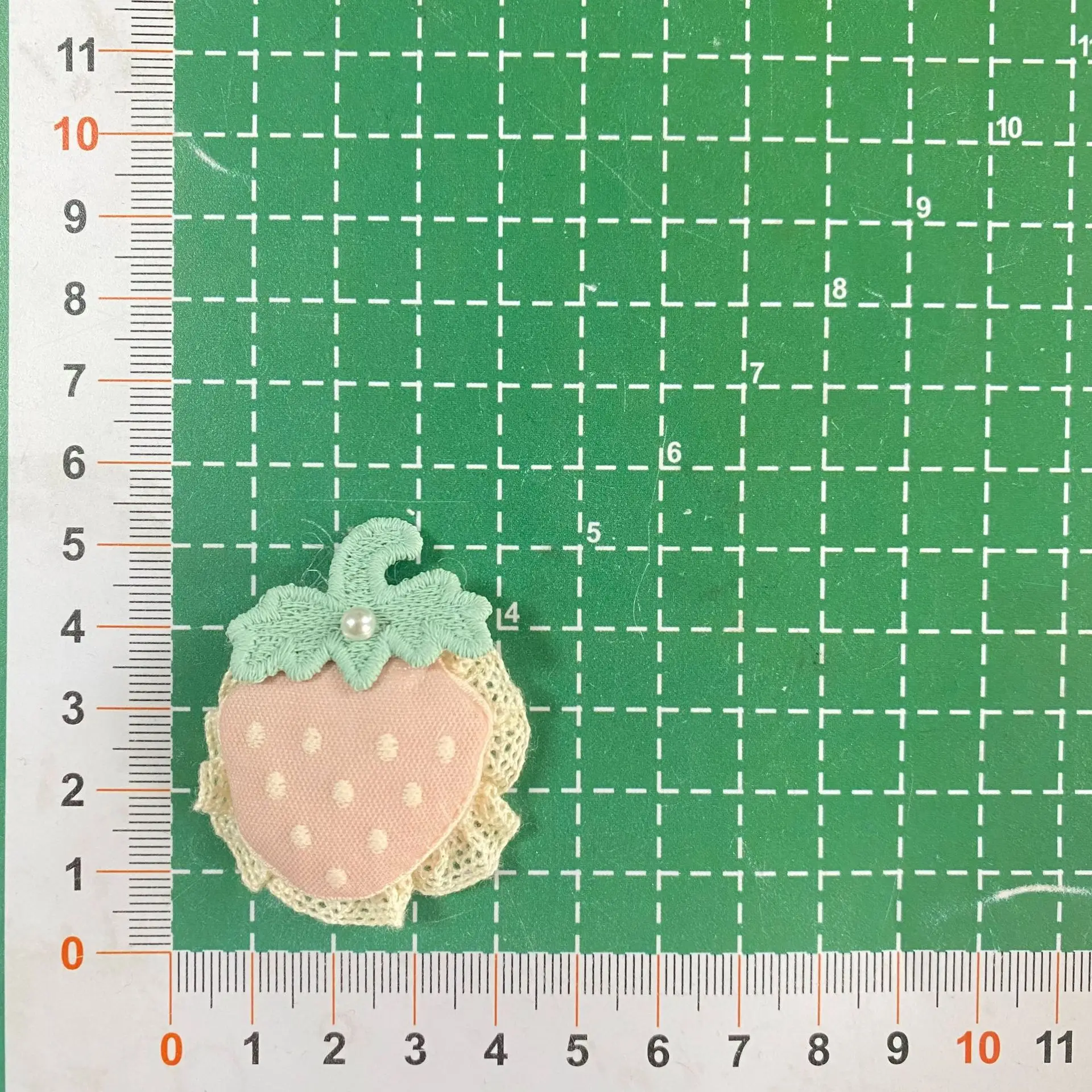 Fermagli per capelli foresta 1 pezzo Spille in peluche con funghi rosa e fragole Artigianato fai-da-te per ragazze Set di accessori per forcine per bambini