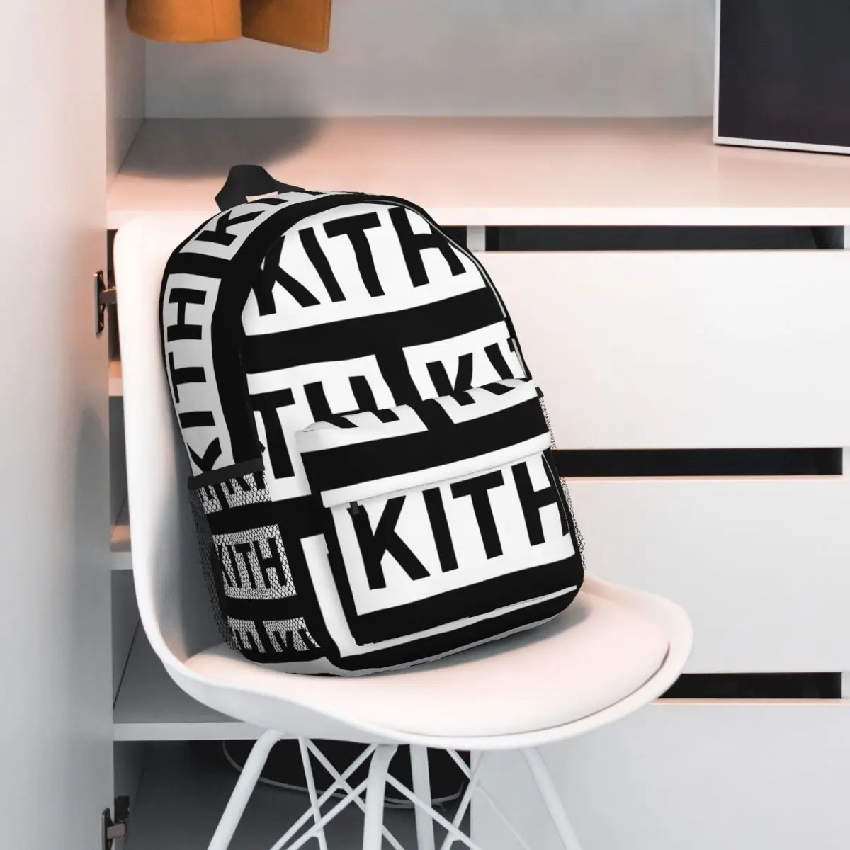 Kith กระเป๋าเป้สะพายหลังใส่โลโก้, กระเป๋าใส่หนังสือนักเรียนมัธยมปลาย