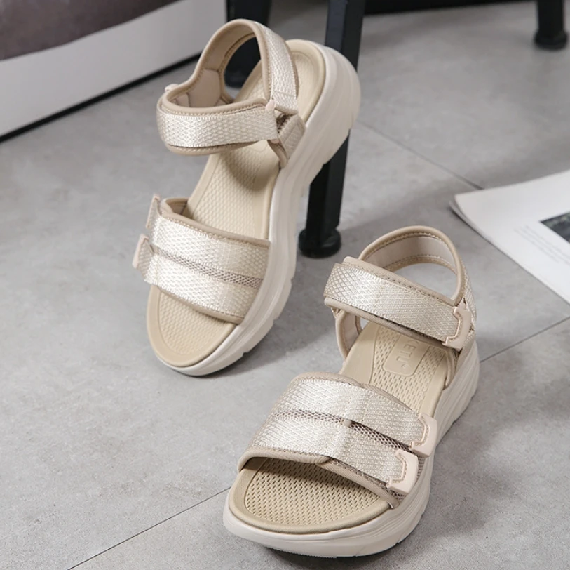 2024 Summer New Lightweight Casual Sports Style Comfortable 5CM Thick Sole Nylon buckle Fashionable Stitching Women\'s Sandals