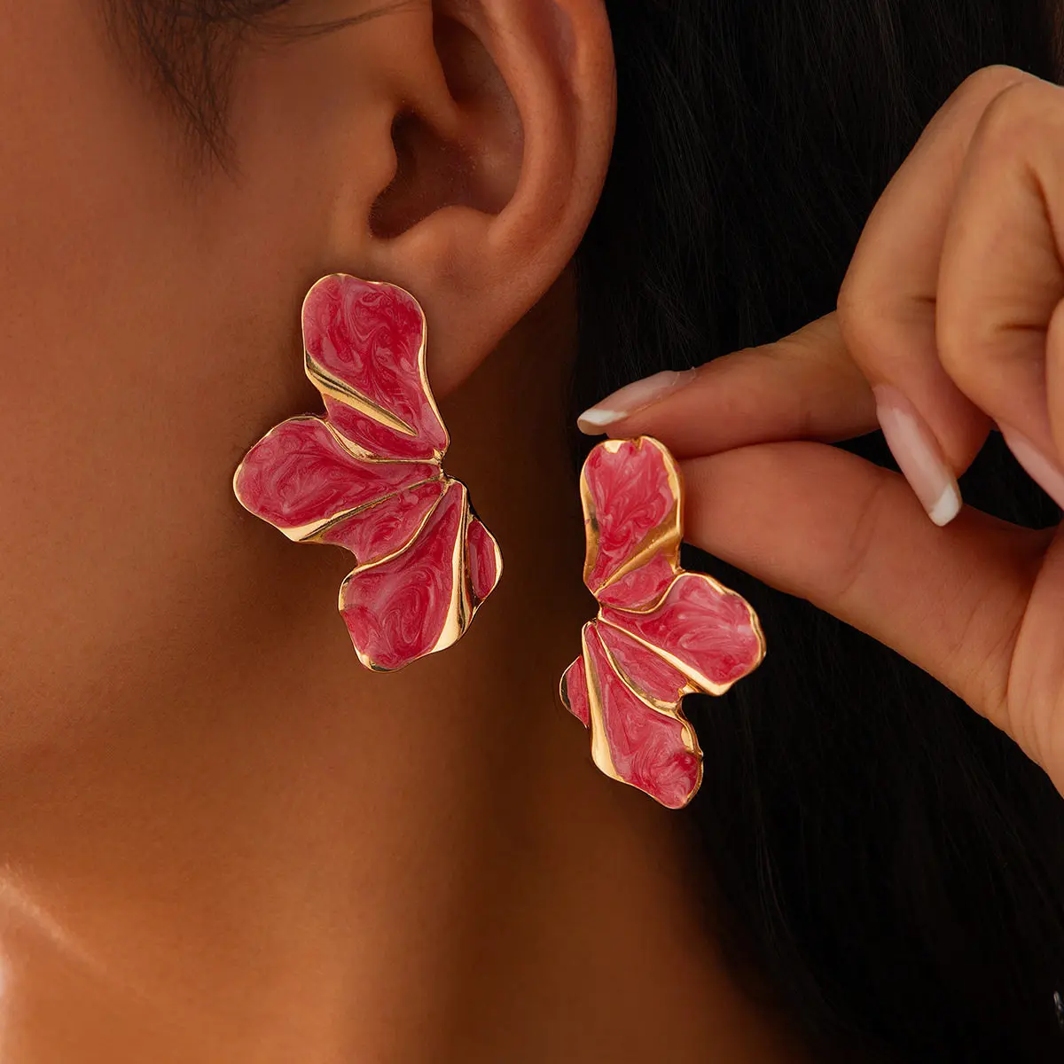 Design Sense Metal Wind Dripping Oil Petal Stud Earrings Female, Fashion Gradual Change Flower Earrings