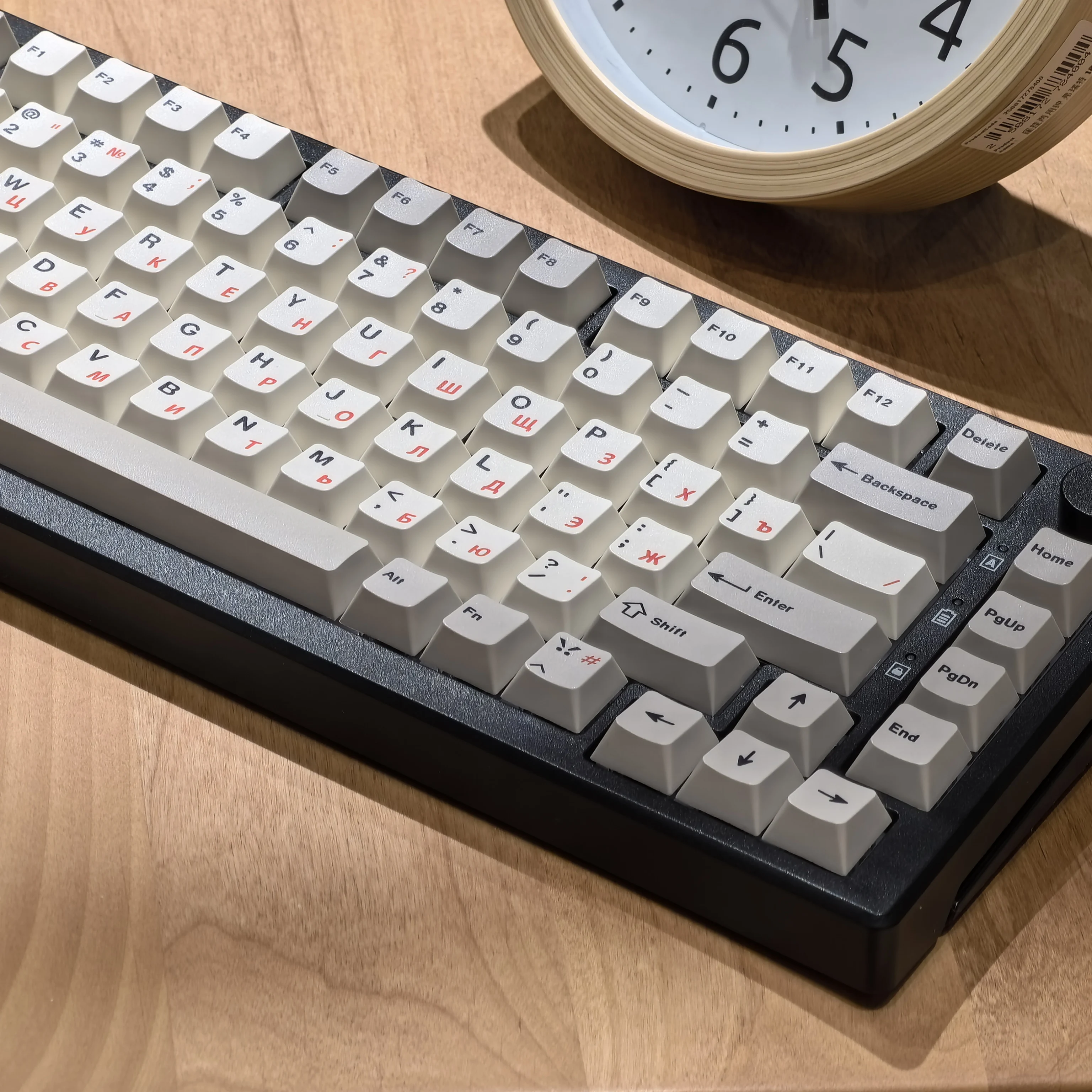 Retro Russian/Korean/Thai/English Keycaps Cherry Profile Cyrillic Keycap Dye-Sub for MX Switch Gaming Mechanical Keyboard Cap