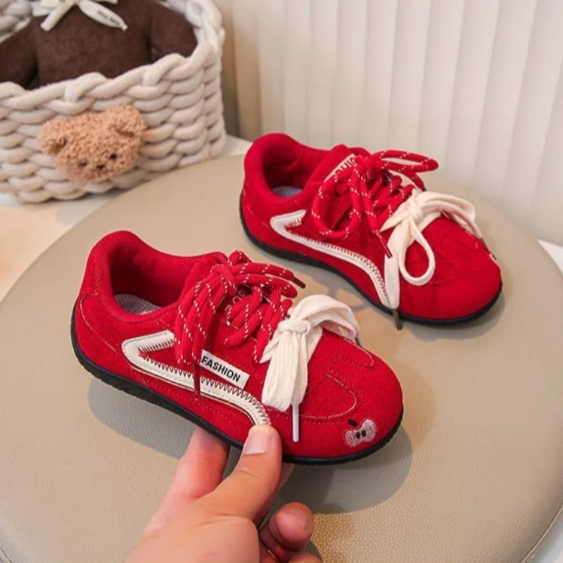 

2026 Spring Autumn New Vintage Girls Sneakers Breathable Soft Sole Sports Casual Shoes for Kids Lightweight Comfortable