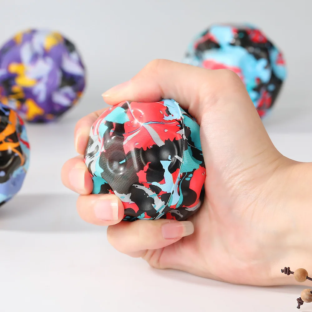 Balle élastique poreuse en forme de lune pour enfants, balle super élastique de décompression intérieure et extérieure, récompense amusante pour cadeaux pour enfants