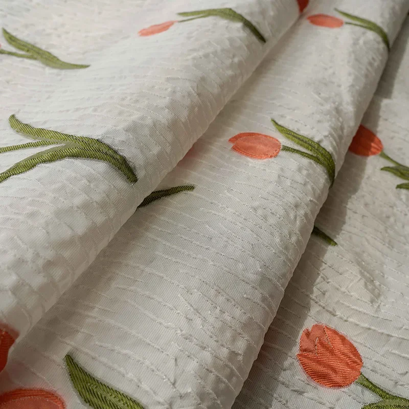 

Окрашенная в пряжу жаккардовая ткань Весна Осень Белый тюльпан Маленькое свежее платье Модное пальто Ткань для штор Шитье Оптовая продажа по метрам