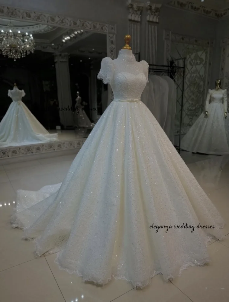 

Customized Elegant and noble wedding dress with a high collar, glittering women's wedding party dress Robe De Mariee