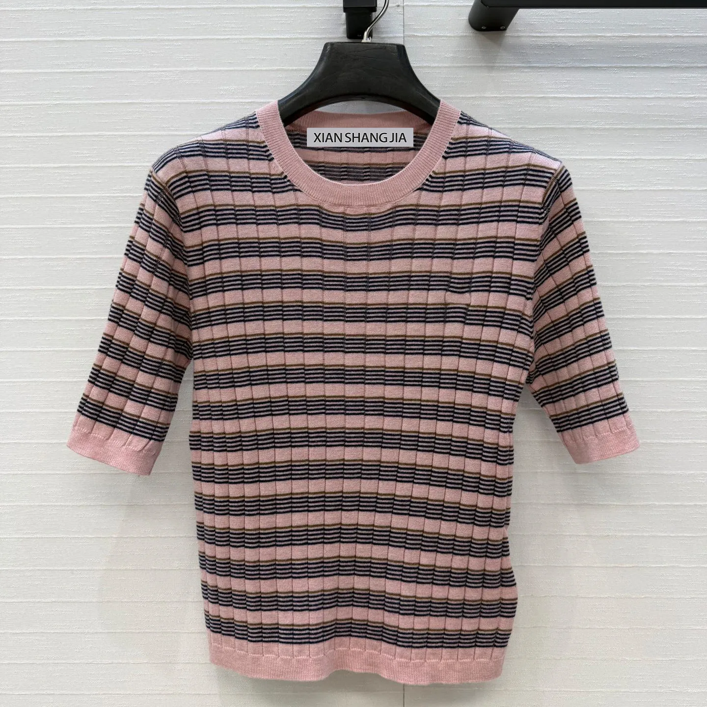 2026 Summer Women's Pink Pinstripe Embroidery Knit Top Crew Neck Short Sleeve Slim Fit Pullover Elegant Blouse