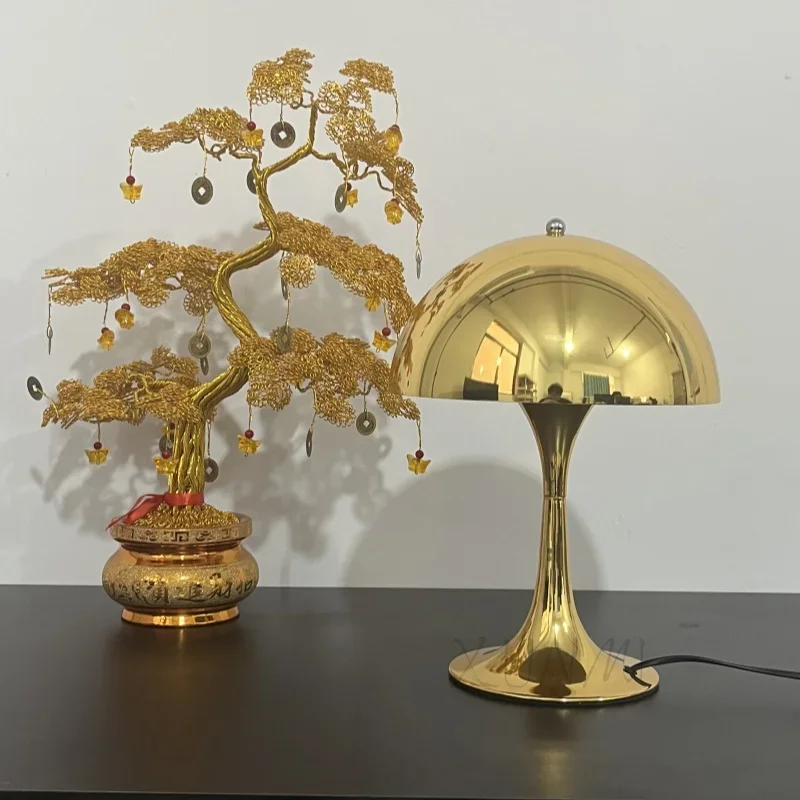 Italienische Kunst, schlichtes Design, Wohnzimmer, Arbeitszimmer, Schlafzimmer, Nachttischdekoration, hochwertige Pilz-Tischlampe, stimmungsvoller