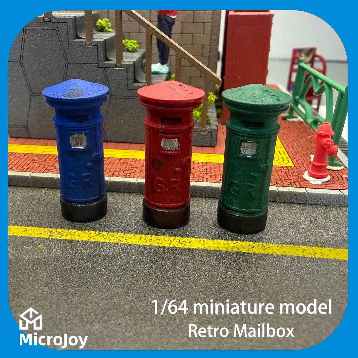

Детализированная сцена: Модель мастерской по ремонту в масштабе 1:64, винтажный почтовый ящик, миниатюрный уличный почтовый ящик-украшение, сцена с моделью автомобиля и винтажным декором.