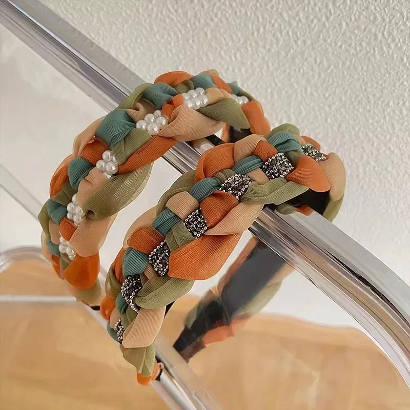 

Simple High Top Hairband Versatile Retro Hair Clip Face Wash Elegant Hair Ties for Outdoors Fashionable Hair Accessory