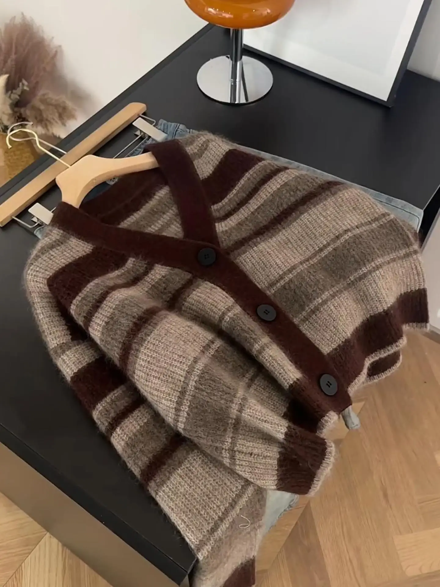 

Loose V-Ne Long Sve Sweater Cardigan Women's Faion Autumn New Sle Camel Color Lazy Sle Top European Sle Knittedwear