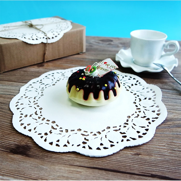 Tovagliette di carta usa e getta di vendita calda Tovaglioli di carta di pizzo Tovagliette di carta assorbente a prova di olio