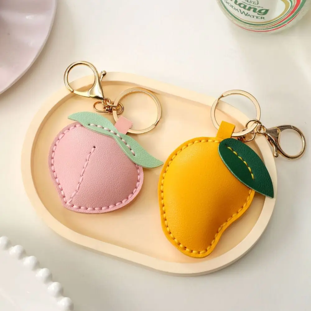 Kreativer Niedlicher Frucht-Anhänger Erdbeere Pfirsich Leder-Schlüsselanhänger Handgefertigter Kirsch-Taschenanhänger Auto-Accessoire