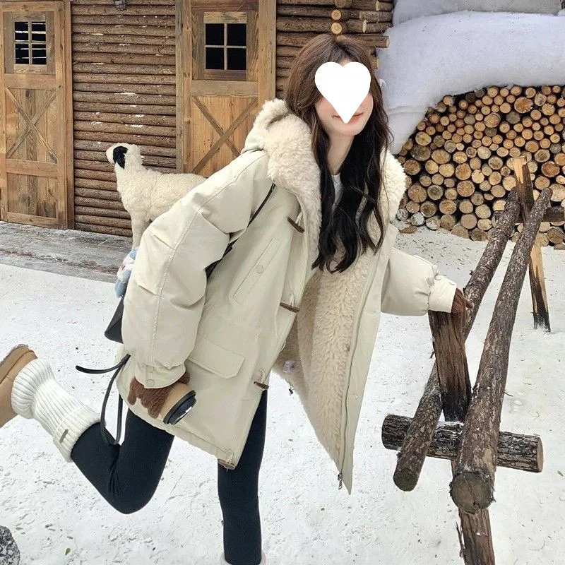 

Зимняя женская утепленная хлопковая куртка с капюшоном, короткая, в корейском стиле, на крупных пуговицах, удобная, повседневная