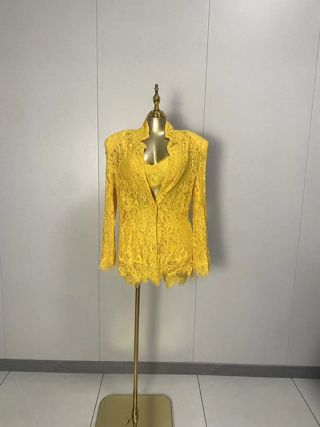 2025 Nieuwe Vrouwen Sexy Kanten T-shirt Met Lange Mouwen Twee Stukken Shorts Set Elegante Avond Club Party Outfits