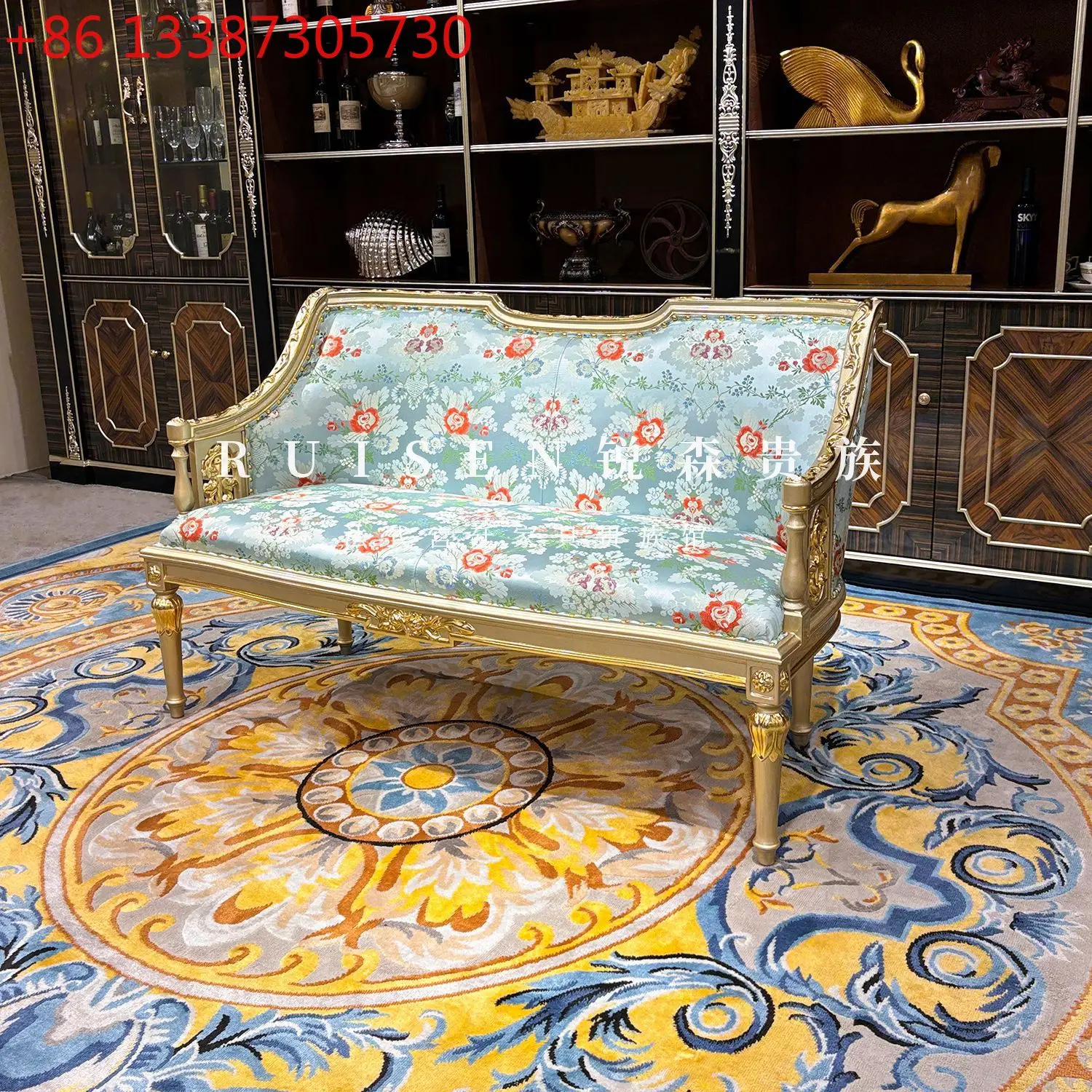 

Торцевой табурет во французском стиле, роскошная спальня с вышивкой из ткани в европейском стиле