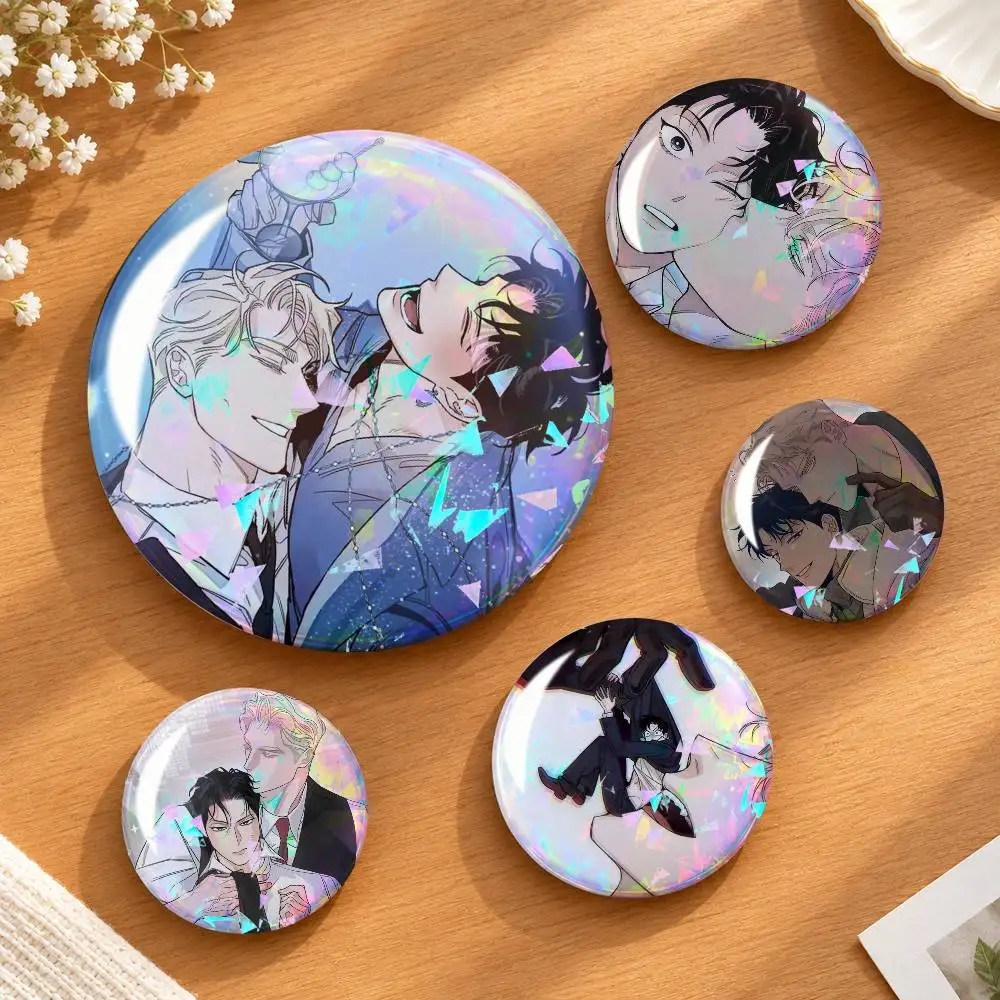Caesar Leewon Roses and Champagne Custom Tinplate Round Button Badges Pins Brooches for Clothes Backpack