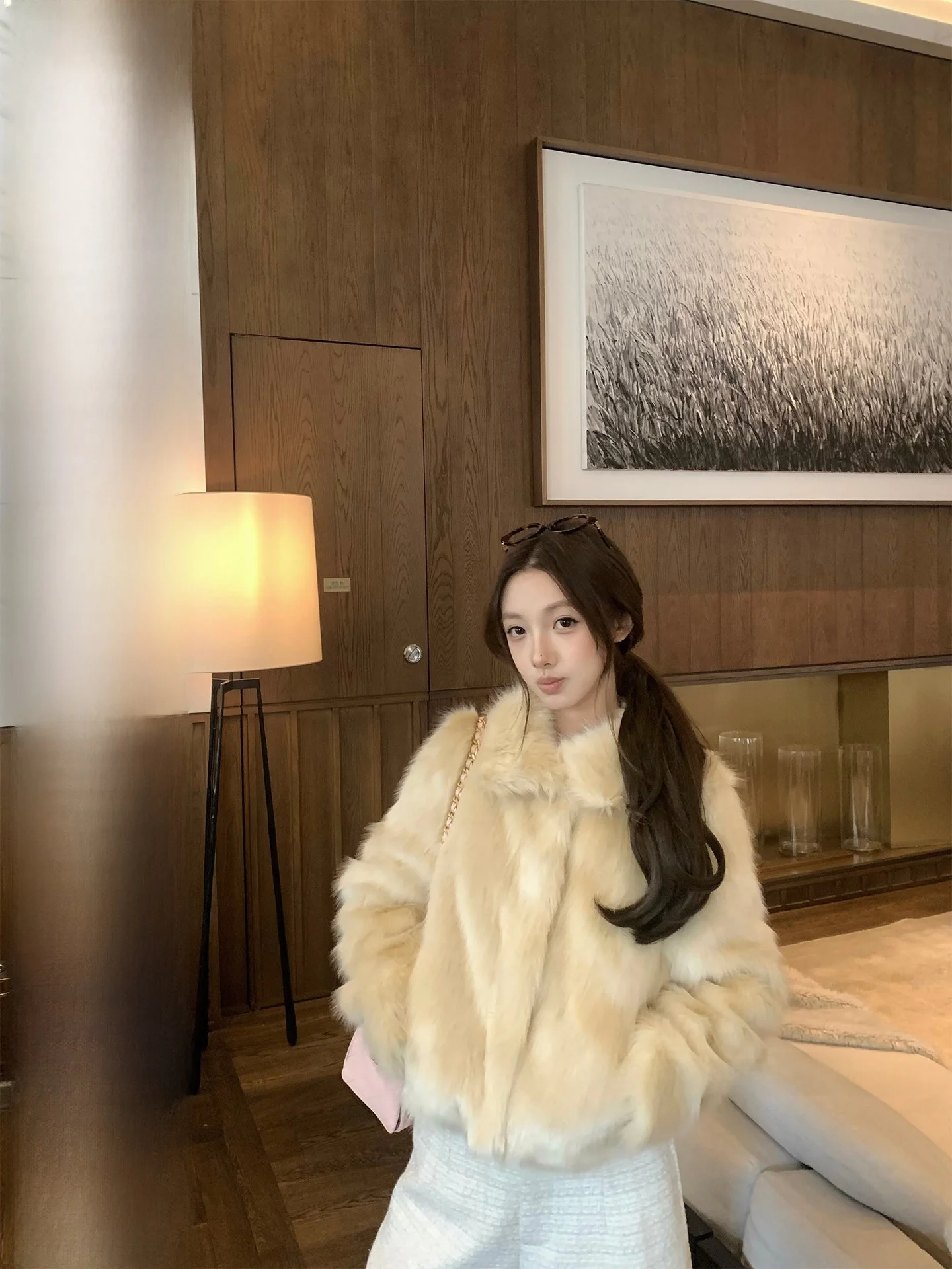 

Теплая женская куртка из искусственного меха с воротником-стойкой, вышивкой, экологичная, удобная, с длинными рукавами, из полиэфирного волокна, верхняя одежда