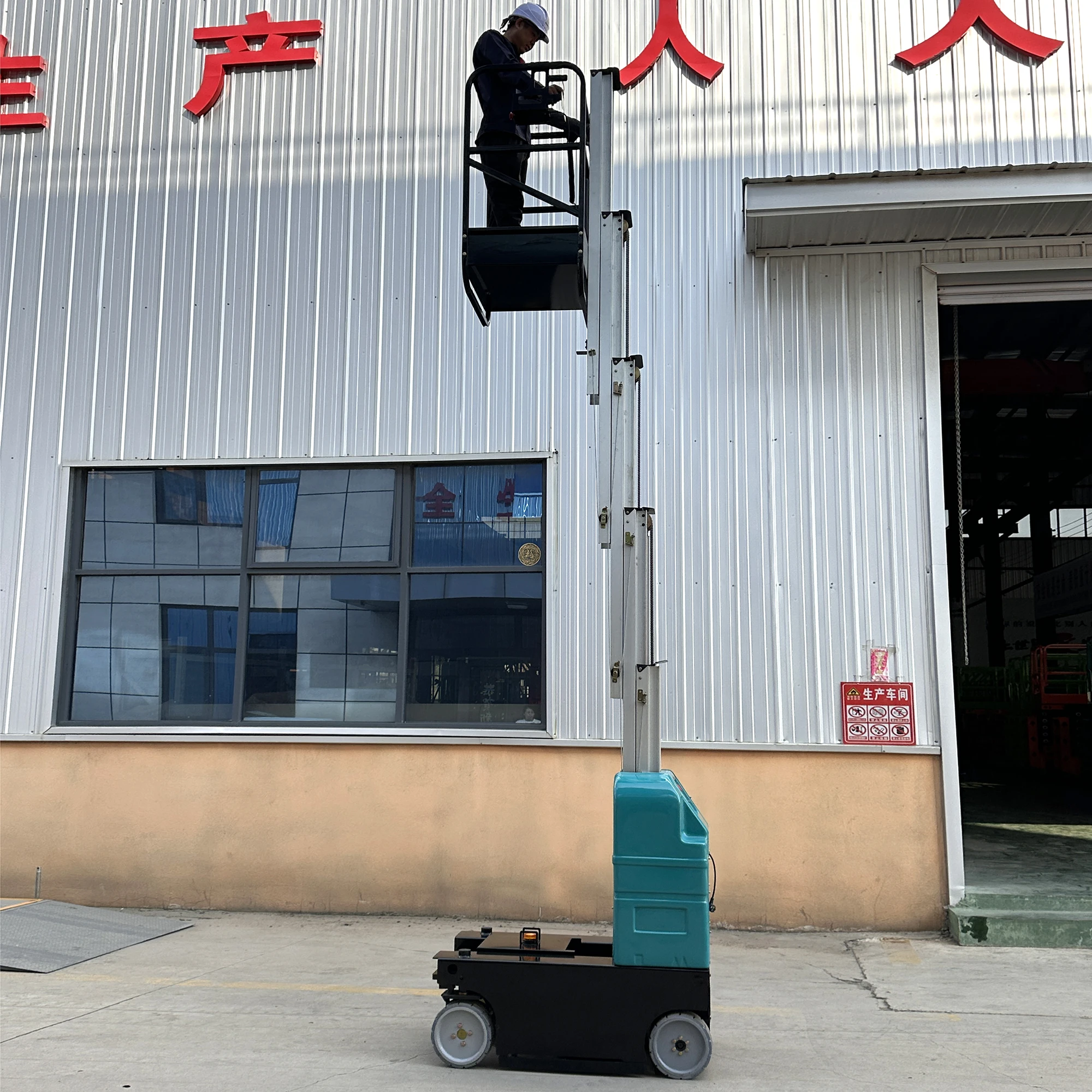 Customized Factory Outlet Vertical Self-propelled Lift Aerial Work Hydraulic Electric Aluminum Alloy Lift Platform Man Lifter
