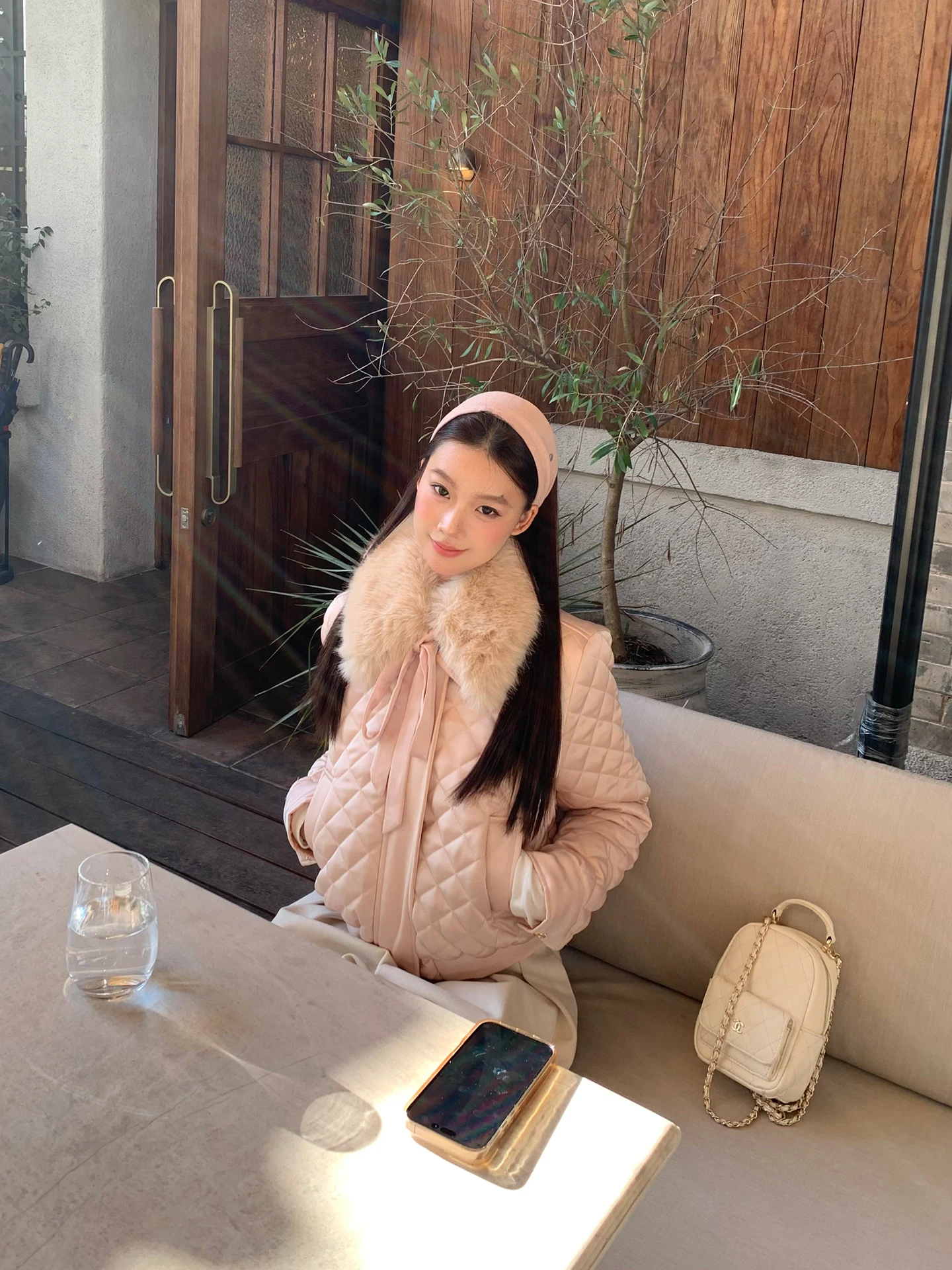 Lekka kurtka puchowa damska Sle Winter New 2025 różowa z futrzanym kołnierzem ciepła piękna zimowa odzież wierzchnia prosty krój długa