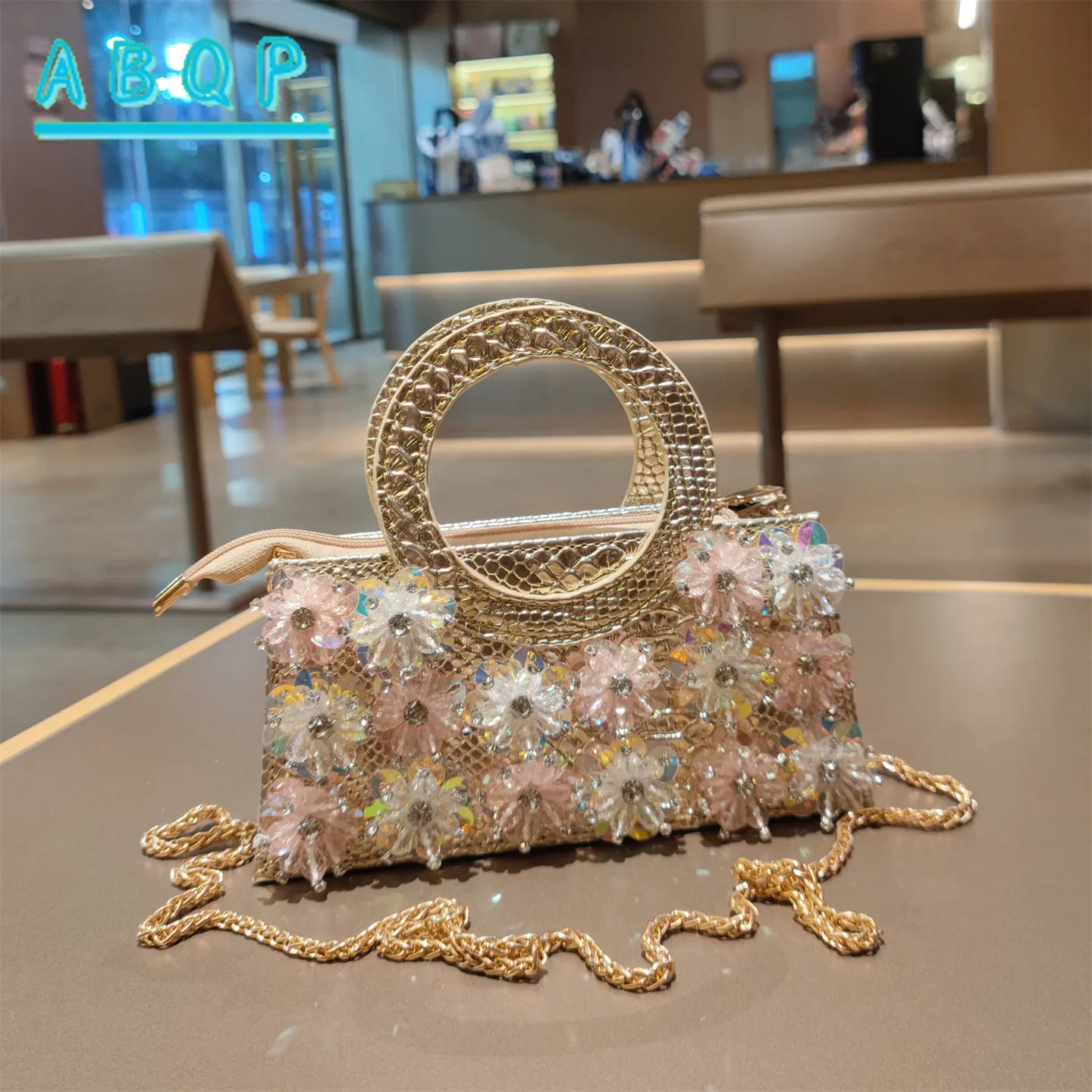 Dinner Handbag Luxury Brand Diamond-encrusted Dinner Party Women's Bag Flower Diamond-encrusted Women's Shoulder Messenger Bag