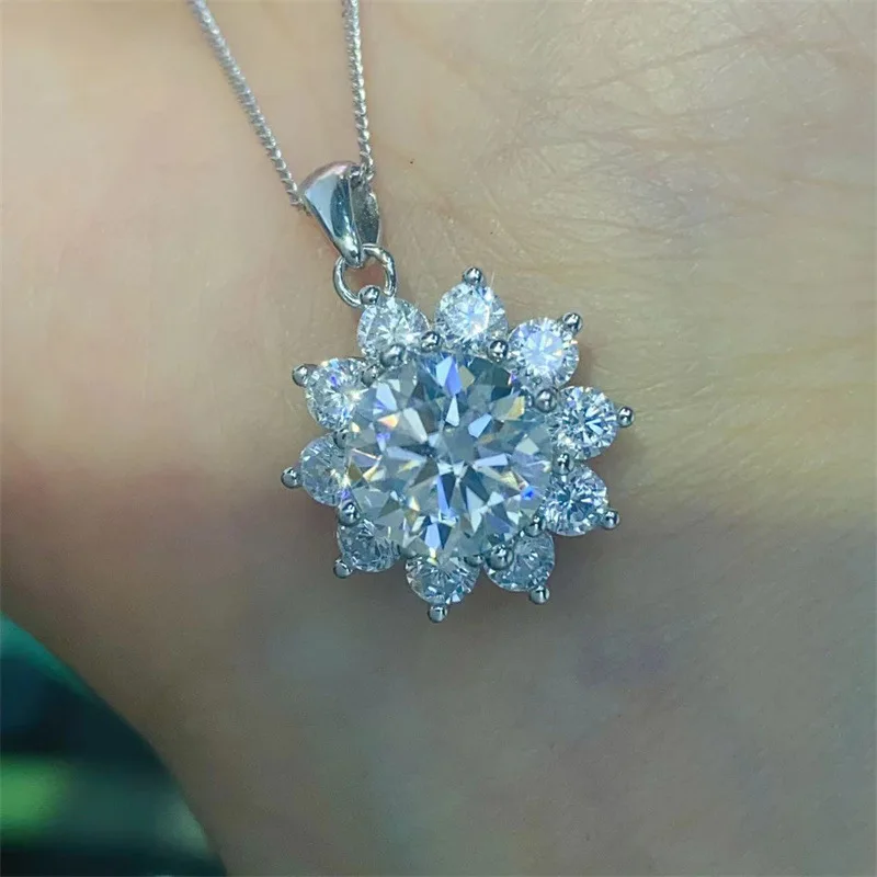 SACEGEMS D VVS1 1-5ct Moissanite Diamond Pendant Necklaces for Women Sparkling Wedding Jewelry GRA Certified 925 Sliver Necklace