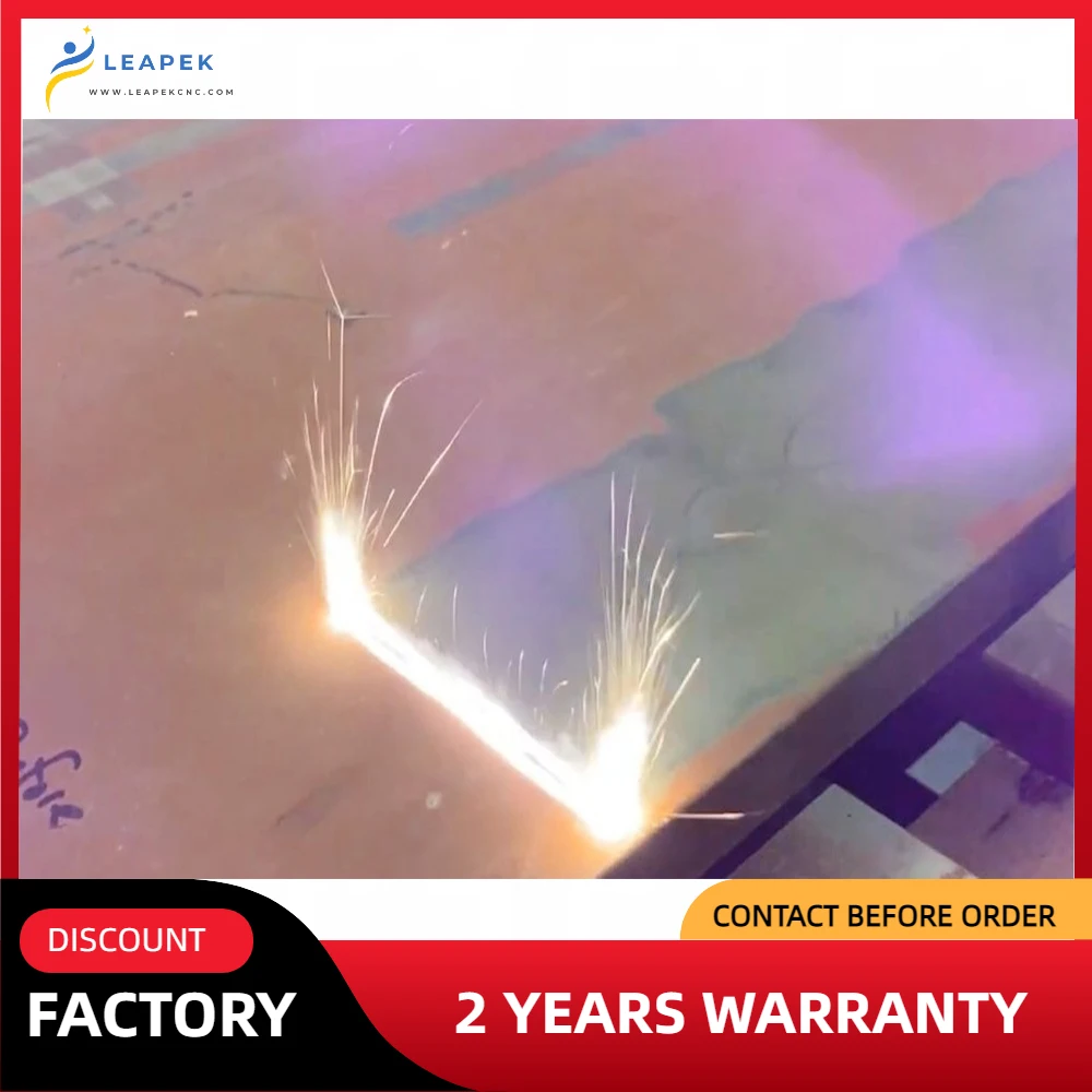 Low Price 2000W Water-cooled CW Laser Cleaning Machine Laser Cleaning Machine Rust Paint Removal for Metal Pipe Rust Removal