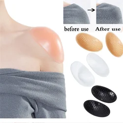 1 paio di spallacci in Silicone traspirante staccabile invisibile per donna spalla Enhancer abbigliamento autoadesivo riutilizzabile