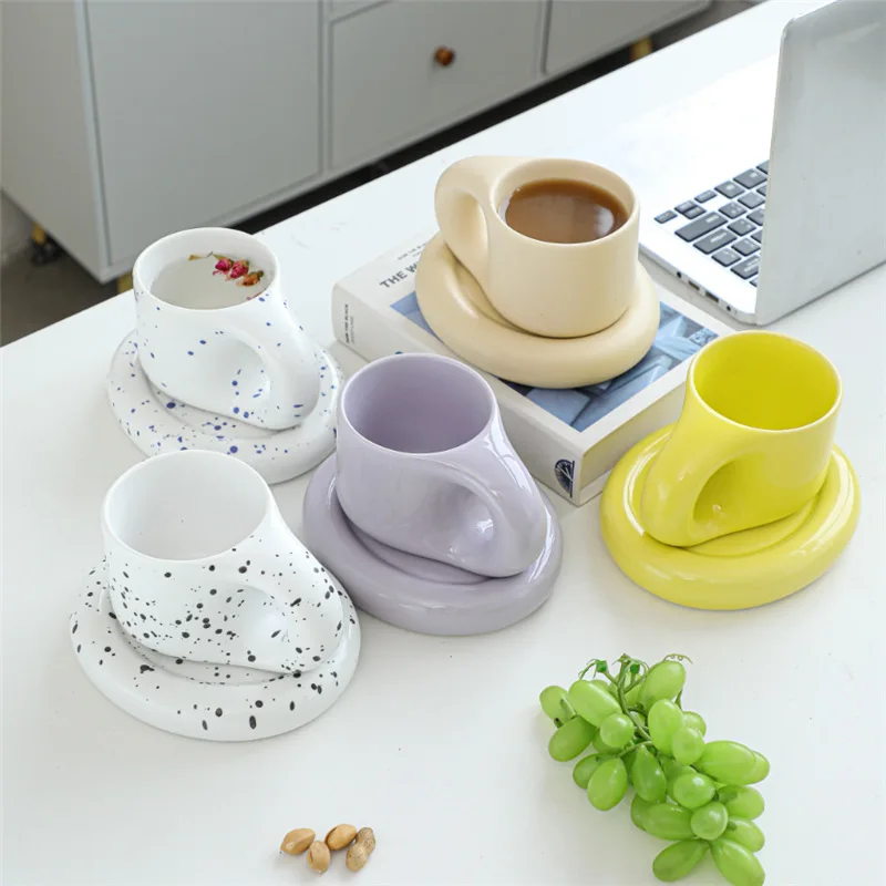 

320ML 2pcs Ceramic Mug Nordic Ins Style Fat Handle Breakfast Coffee Milk Water Cup Cute Drinkware Couple Ice Cream Dessert Cup